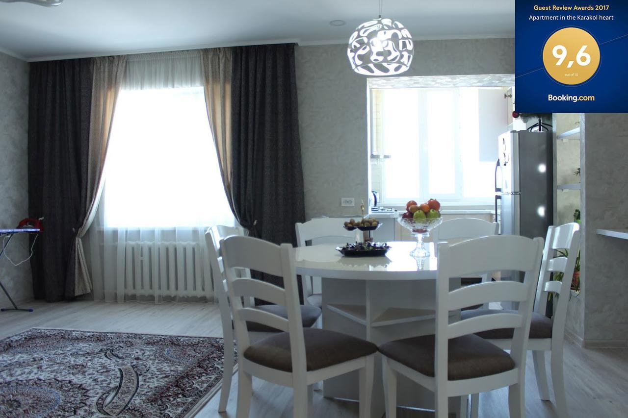 Apartment In The Karakol Heart Екстер'єр фото